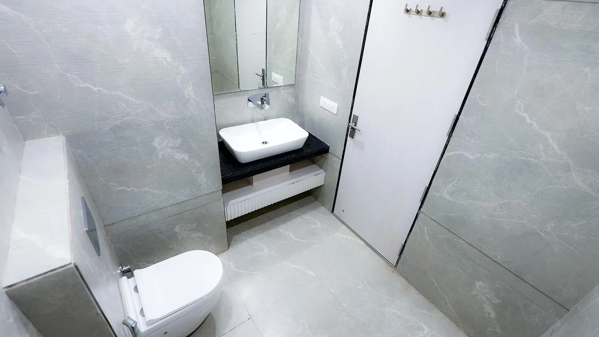 Hotel Elinor By Dazzling Hotels & Resorts Agra  Agra (Uttar Pradesh)