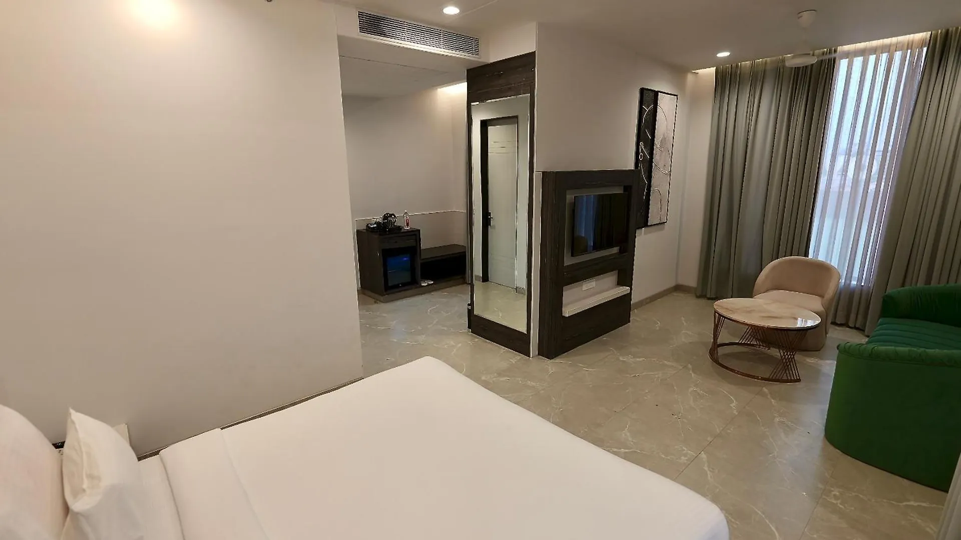 Hotel Elinor By Dazzling Hotels & Resorts Agra  Agra (Uttar Pradesh)