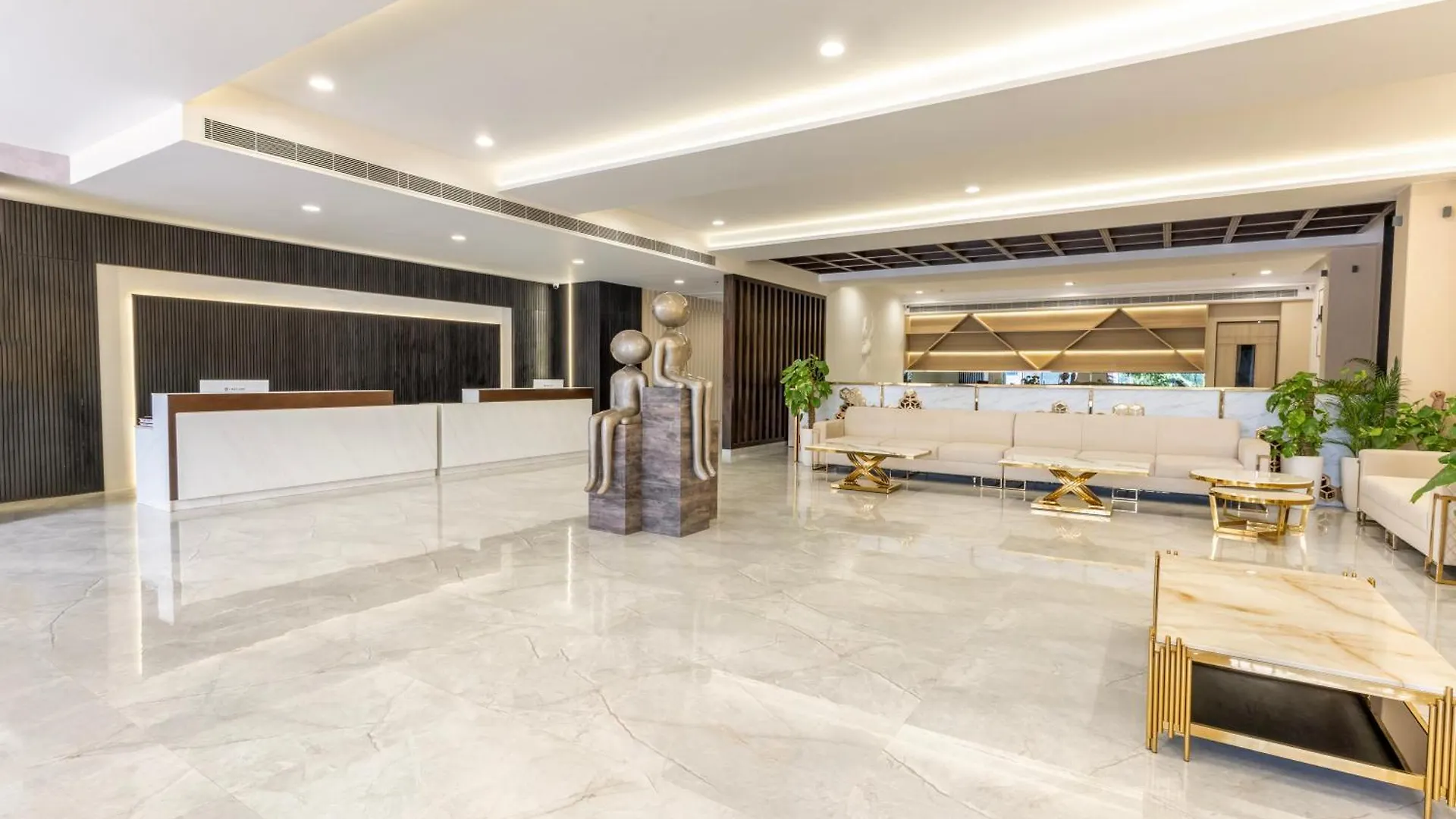 Hotel Elinor By Dazzling Hotels & Resorts Agra  4*, Agra (Uttar Pradesh) India