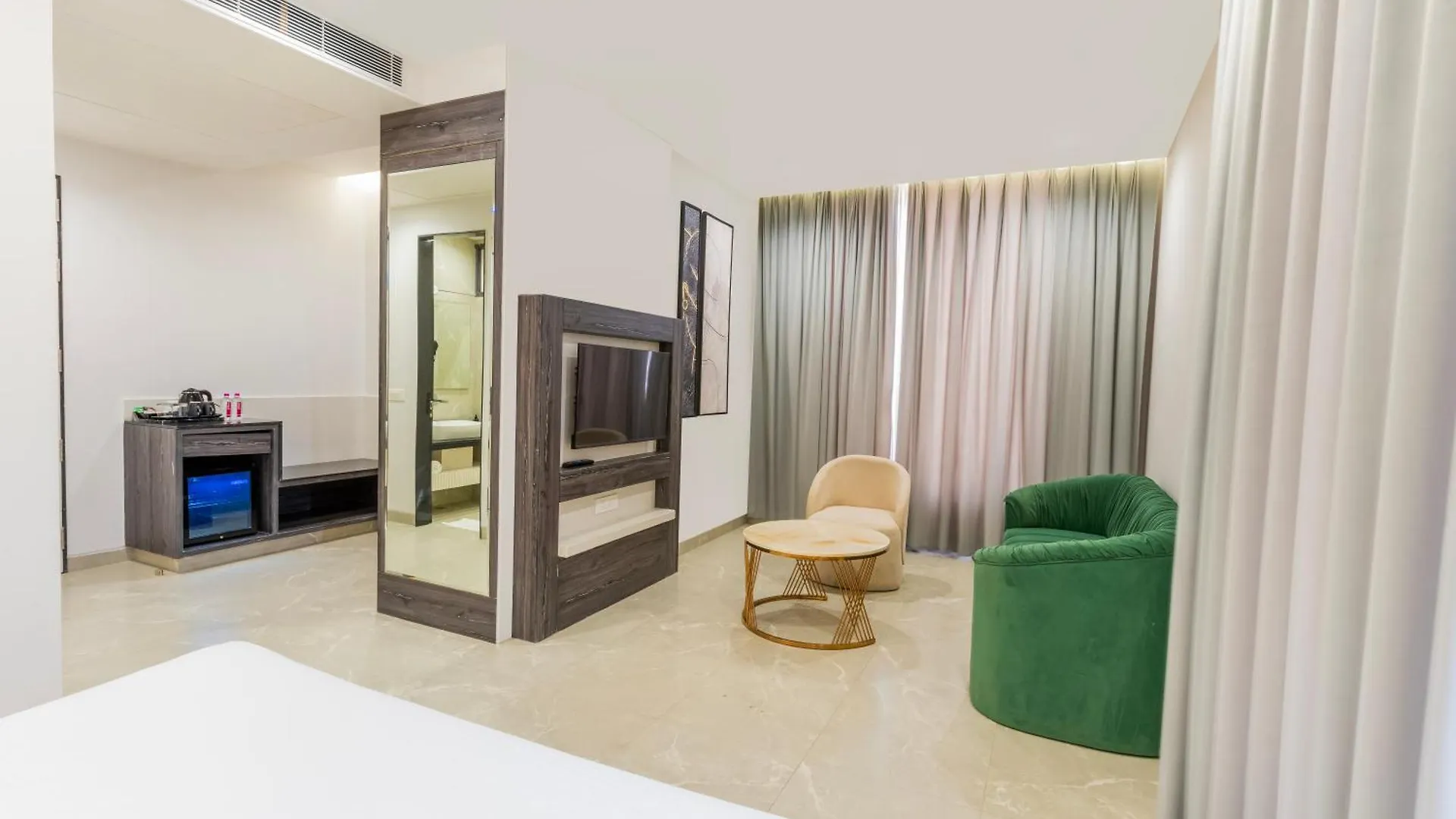 Hotel Elinor By Dazzling Hotels & Resorts Agra