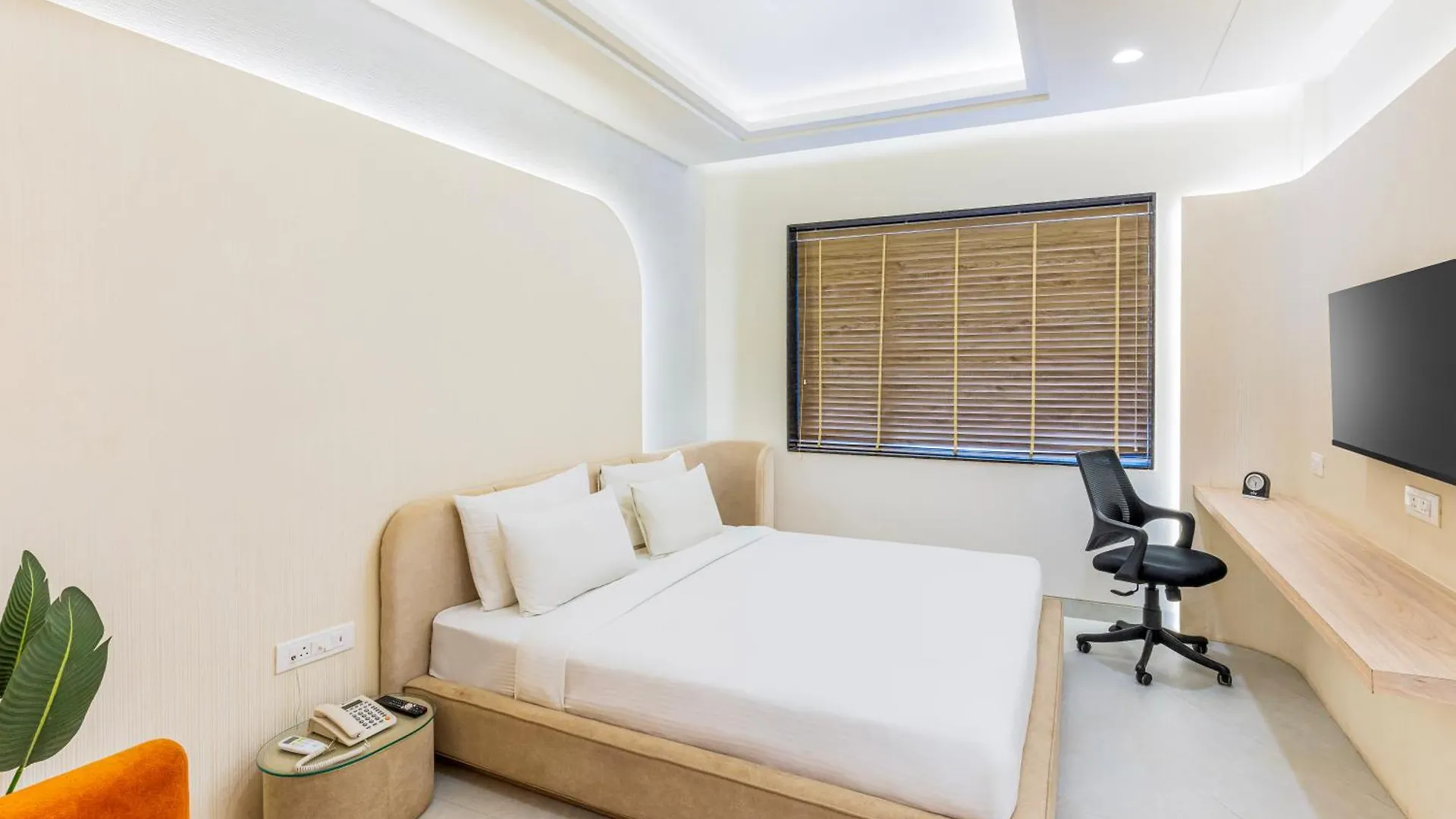 Hotel Elinor By Dazzling Hotels & Resorts Agra   Agra (Uttar Pradesh)