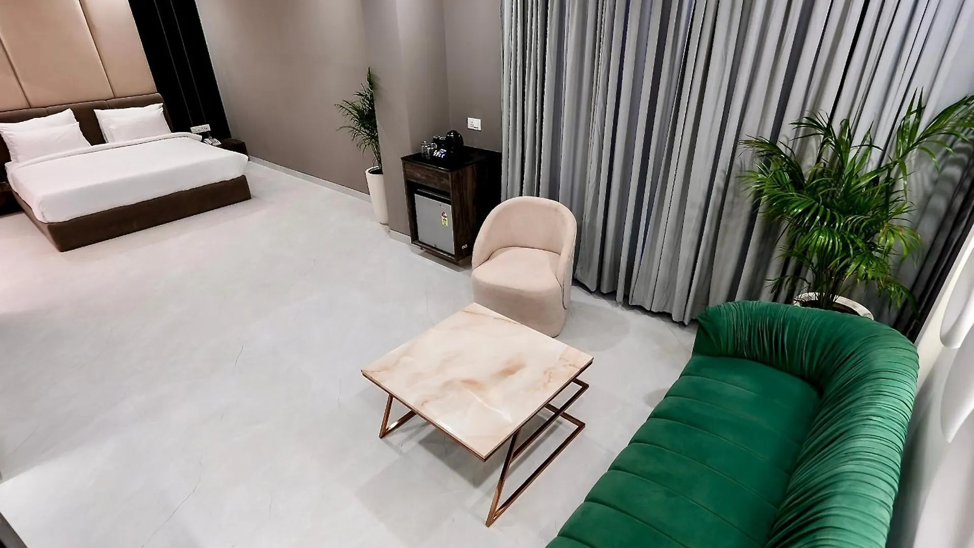 Hotel Elinor By Dazzling Hotels & Resorts Agra   Agra (Uttar Pradesh)