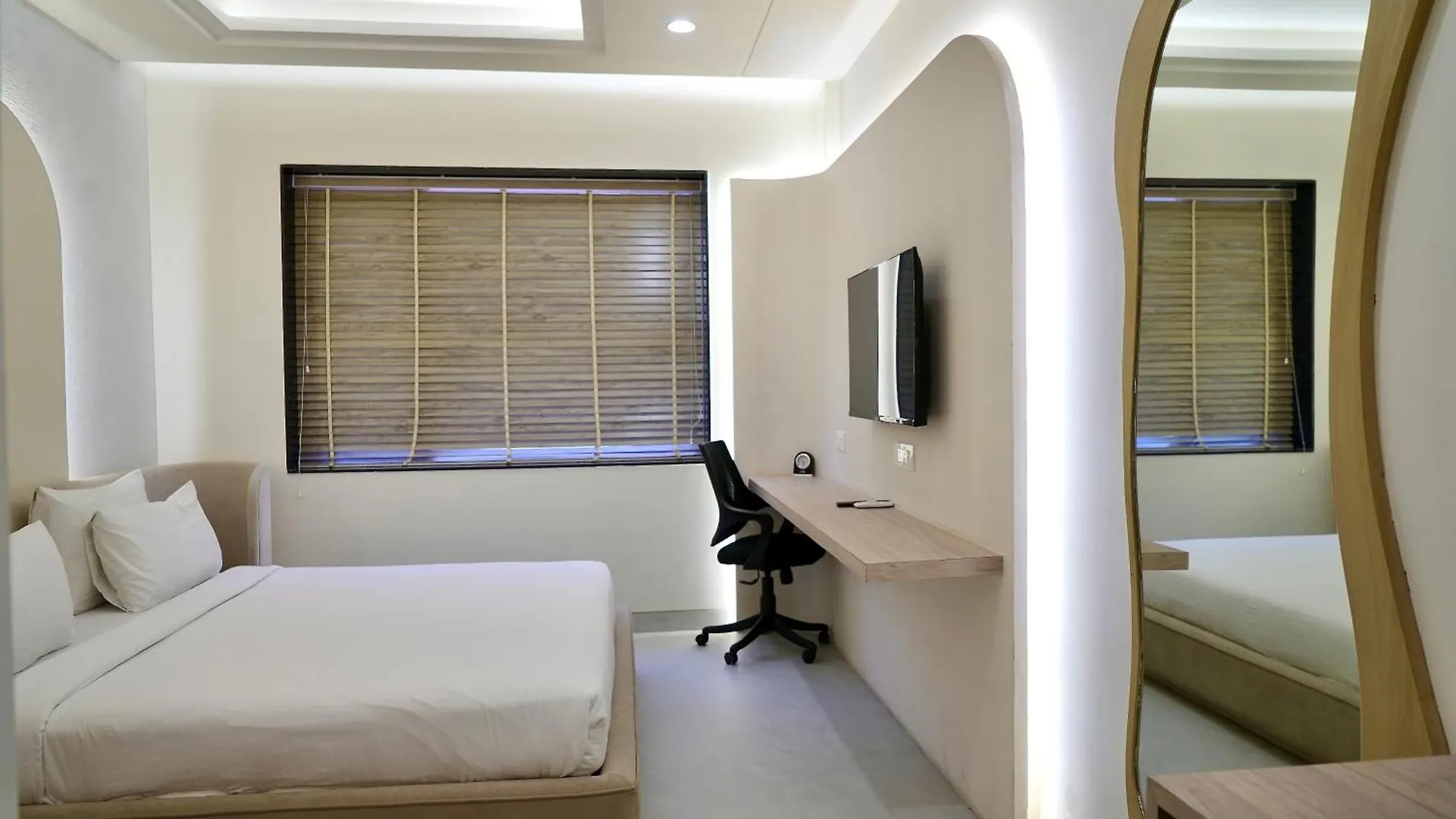 Hotel Elinor By Dazzling Hotels & Resorts Agra   Agra (Uttar Pradesh)