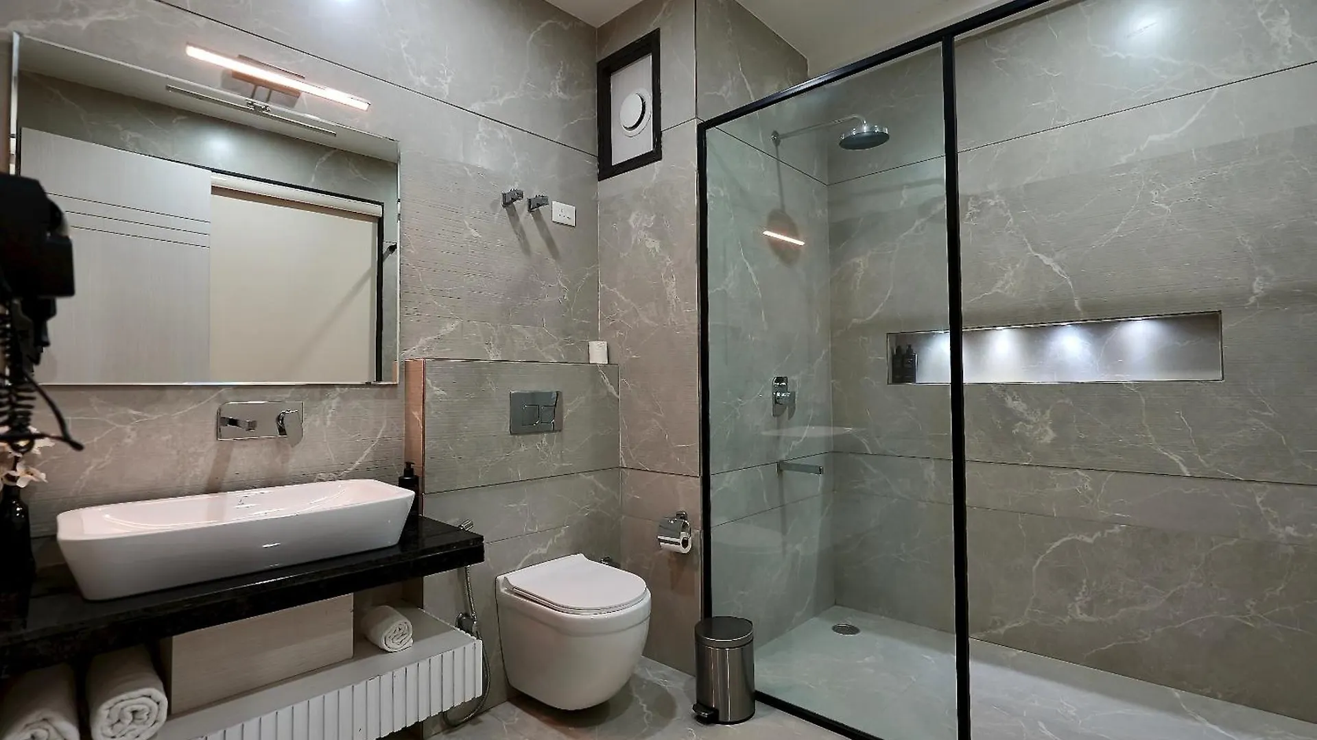 Hotel Elinor By Dazzling Hotels & Resorts Agra  Agra (Uttar Pradesh)